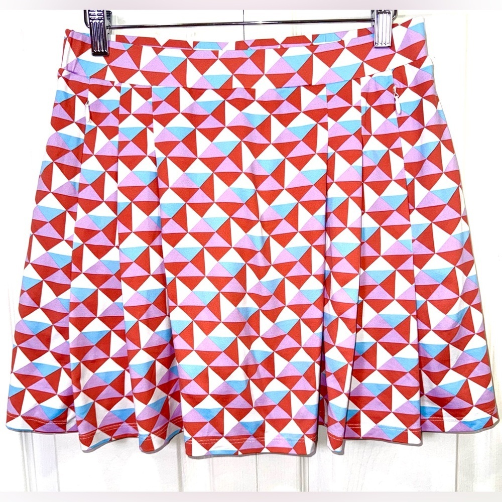 J. McLaughlin Catalina Cloth Pleated Skirt – Geometric Print size small. EUC